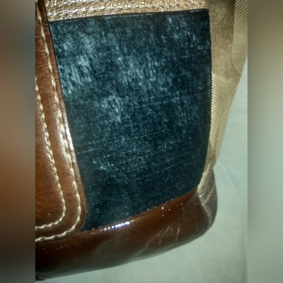 Coach Limited Addition Patchwork Holiday Tote w/ Matching Wristlet - Picture 9 of 16